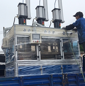 90T三聯(lián)母線排成型機(jī)(氣液增壓缸形式）